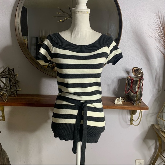 4 piece Pink Grey White Workwear Bundle Blouse, Sweater, Jacket Size Small - Picture 13 of 15